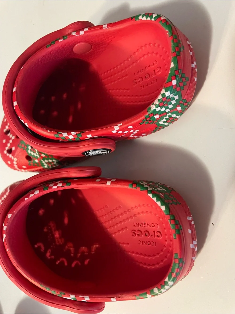 Holiday Crocs toddler kids size 6